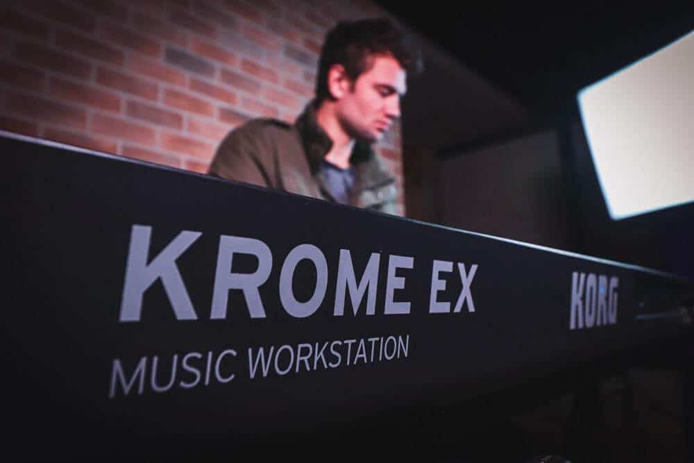 Back of the Krome EX 88